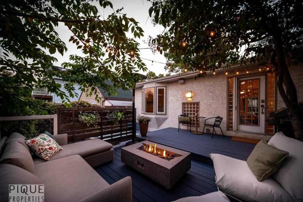 Hidden Gem Home-hottub-firetable-king Bed-bbq -deck * Edmonton
